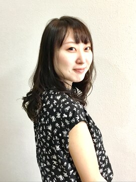 ナーナ(na_na) ♪ゆるふわセミロング♪