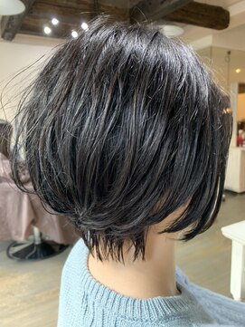 ビレントル(BRENTL) ☆ダークトーンの抜け感ショート☆