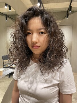 ビビト(bibito) bibito Aラインウェービー ネオソバージュミディアムスパイラル