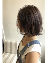 ペネロープ(Penelope)&nbsp;［新宿］ショートボブ/アッシュバイオレット/ハイライト/外ハネ
