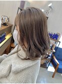 オリーブベージュ×ふんわりミディ