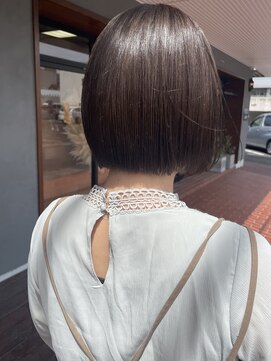 ヘア プロデュース キュオン(hair produce CUEON.) まとまるボブ×グレージュ