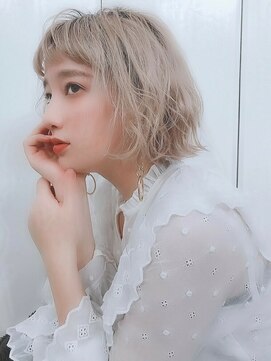 エムスラッシュ 横浜元町店(M.SLASH) ■こなれハイトーン/ホワイトブロンド/ふわふわボブ元町21