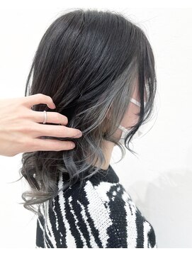 ナル 宇都宮(nalu) インナーカラー×モノトーン