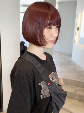 ケリーアン 太田(kelly.un) うる艶ミニボブ / お顔まわりカット / ブリーチなしレッドカラー
