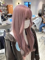 コワファーストナガサキシャンプーボーイ(COIFF1RST NAGASAKI SHAMPOO BOY)&nbsp;ブリーチ2回 ホワイトピンク