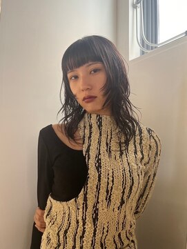 フィット ヒュー 千葉(fit hue) 黒髪/オリーブグレー/ココアベージュ/小顔/クラゲヘアー