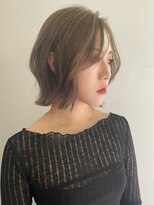 ミルクティーアッシュグレージュレイヤーボブショートウルフボブ