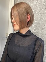 サンク 原宿 表参道(cinq) ハイトーンカラー外国人風ボブ切りっぱなし外ハネナチュラルボブ