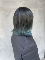 ワン 戸塚(ONE001) 鮮やかグリーンヘア