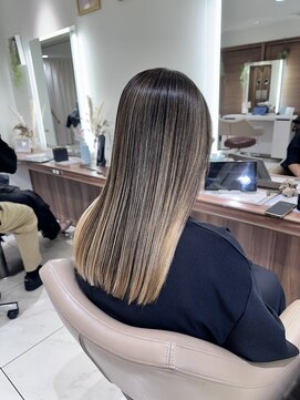 アッシュ 大宮店(Ash) ブリーチ縮毛矯正【白髪ぼかしハイライト】