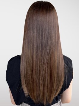 プールサイド(poolside)の写真/第一印象を左右するカラーやヘアデザインも独自の厳選トリートメントで健康的な髪質へと引き立たせます＊