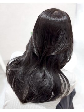 レンテ 千葉(LENTE) 重たくならない暗髪で上品に♪/suzuka