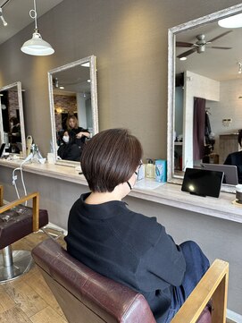 ヘアーメイクロージー 八軒店 (HAIR MAKE ROSY) 絶壁解消後頭部ふんわり立体感大人ショート