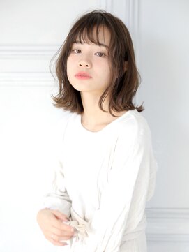 フローレント(Florent) デキる女子のふんわり束感ミディ