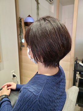 ヘアサロン R3 お手入れ簡単ショートヘアー20