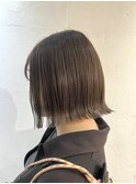 インナーカラーが映える切りっぱなしボブ☆