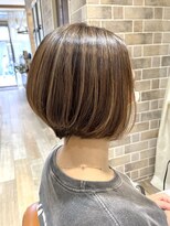 ネオリーブエム(Neolive em;)&nbsp;白髪ぼかしハイライト×大人ボブ☆40代　50代