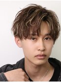 ツーブロックメンズハイライトセンターパート