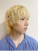ブリーチ毛でもパーマかけれちゃいますミディアムウルフ