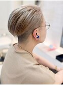 本八幡×ケアブリーチ×ハンサムショート×刈り上げ×白髪ぼかし