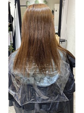 リリー(Lily) うるサラヘアー