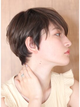 インセプション 銀座(INCEPTION) 40代50代小顔黒髪ネビージュボブルフワンレン前髪ありショート