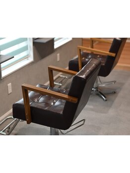 心地よい空間で、あなただけの特別な時間を。落ち着いてゆったり過ごせる隠れ家プライベートサロン！