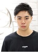 黒髪ショート束感ツーブロックアップバング