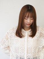 シルフィ(sylph) ミディアムロング美髪ストレート_明るめのカラー♪