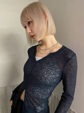 ステン(sten) 切りっぱなしボブ/ハイトーンボブ/ホワイトブロンド/ミニボブ