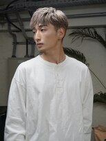 ノラ シブヤ(NORA)&nbsp;フリンジカットテーパーフェードハイトーン外国人風海外風短髪