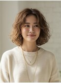 #20代30代ウェーブボブパーマ強めクルクルパーマベージュ銀座