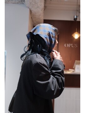 レイヤーカット/ミディアムレイヤー/チャコールグレー