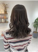 ブリーチなしでもこの透け感！チャコールグレージュ