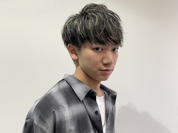 LA PENSEE BRUN MEN'S 蟹江 【ラパンセブラン メンズ】の写真/【学割U24】学生とは思えない雰囲気のあるメンズヘアに演出する似合わせ技術が大好評。