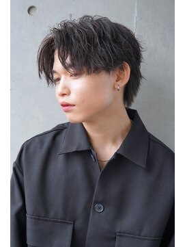 レーヴス(REVES) 無造作センターパート.