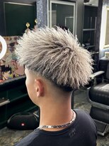トライブ(TRIBE)&nbsp;ホワイトメッシュツイストパーマ