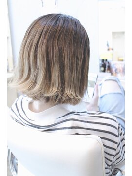 デコヘアーフラッペ(DECO HAIR frappe) グラデーション×ハイライト×グレージュ