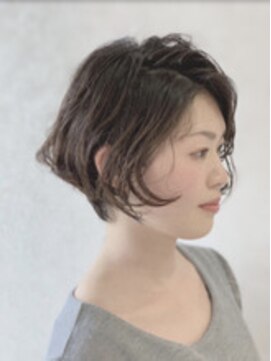 ヴィフ ヘアアンドデザイン(Vif hair&design) 大人前下がりショート×ゆるふわパーマ