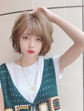 イーラ(era) 《era》ボブウルフ　シースルーバング　ダブルカラー　みわ