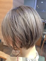 エモー(MoH) 季節問わずのハイトーンショート♪