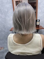 シールドヘアプロデュース(C’LD hair produce) [C'LD]プツッとボブ×ホワイトシルバー