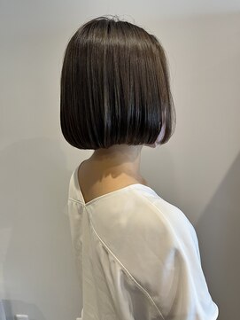 ルークサンゴーサン(LOOC/353) LOOC式ダメージレス縮毛矯正×ミニボブ