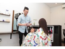 ヘアーアンドメイク きゃら(Hair&Make chara)の雰囲気（「子育て応援」小さなお子様は抱っこで親子カットも大人気！！）