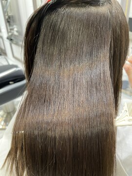 エスカーラ 表参道(THE ESCALA) @aidaman321 髪質改善/髪質改善縮毛矯正/髪質改善トリートメント