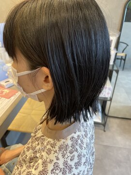 アチーブリス(achieve Liss) ぱっつん外ハネショートボブ ナチュラルツヤ髪暗髪黒髪