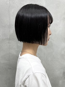 ウクラ バイ レシッド 池袋(uchla by rcid) イメチェン♪切りっぱなしミニボブダークアッシュグレージュ前髪