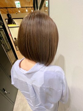 ロウ 吉祥寺(ROW) 【吉祥寺で一番可愛くなれる】切りっぱなしボブ