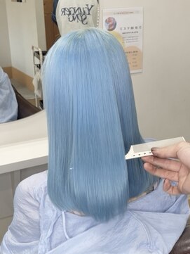 アン(Hair make un) 【水色カラー】